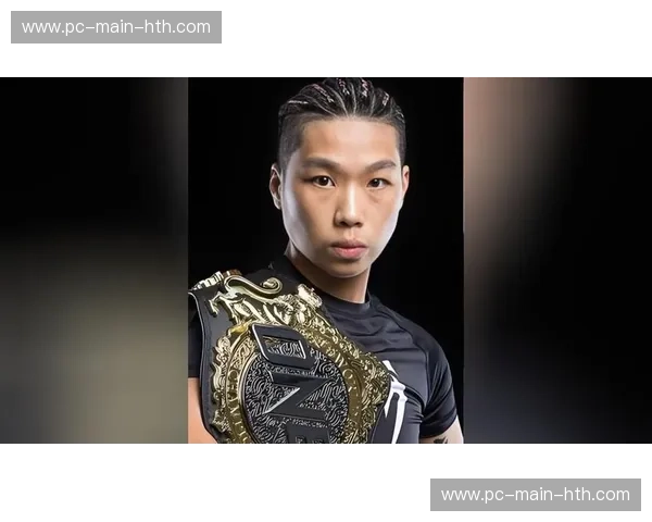 铁拳玫瑰的进化论：熊竞楠VS全世界，谁才是草量级的永恒噩梦？